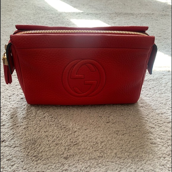 Gucci Handbags - Gucci Soho Cosmetic Case